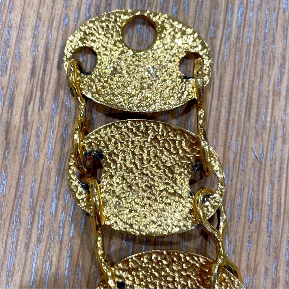 Chanel Gold Chain Link Bracelet - Picture 6 of 9